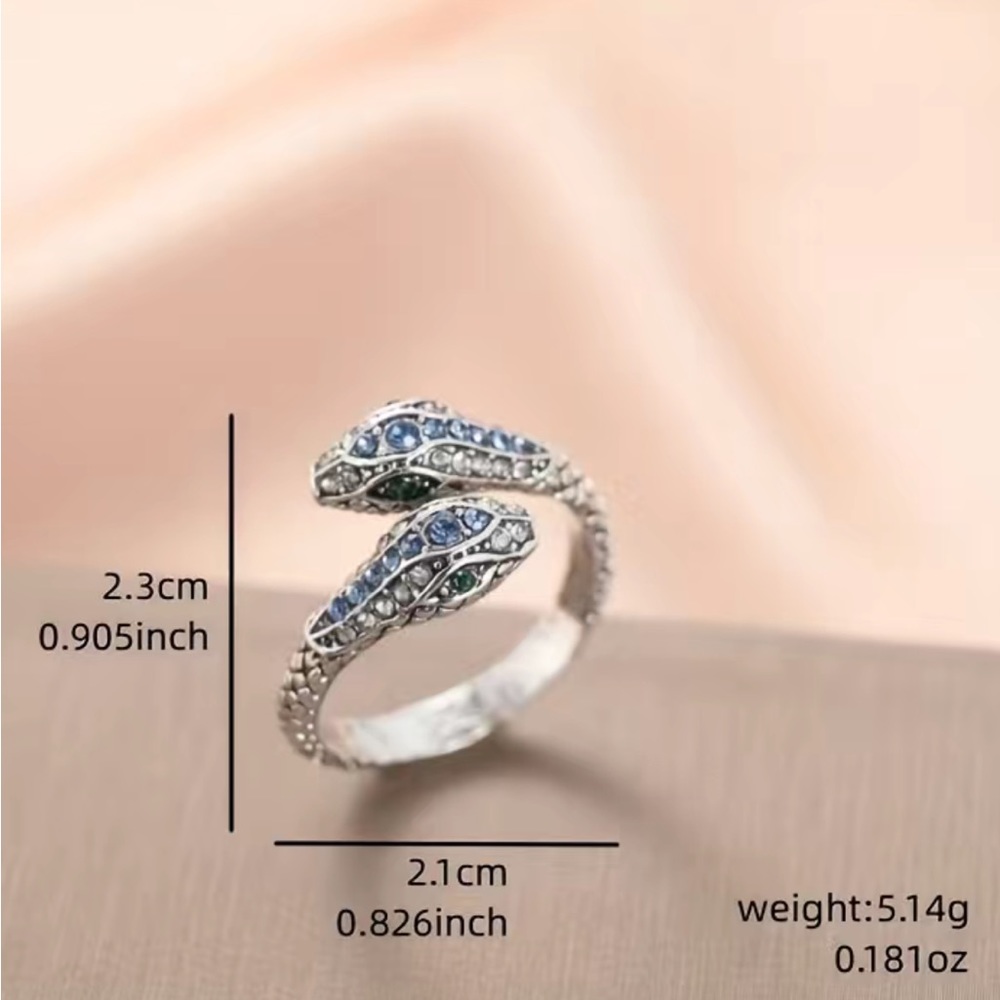 Silver and Rhinestone Snake Ring - Picture 4 of 4